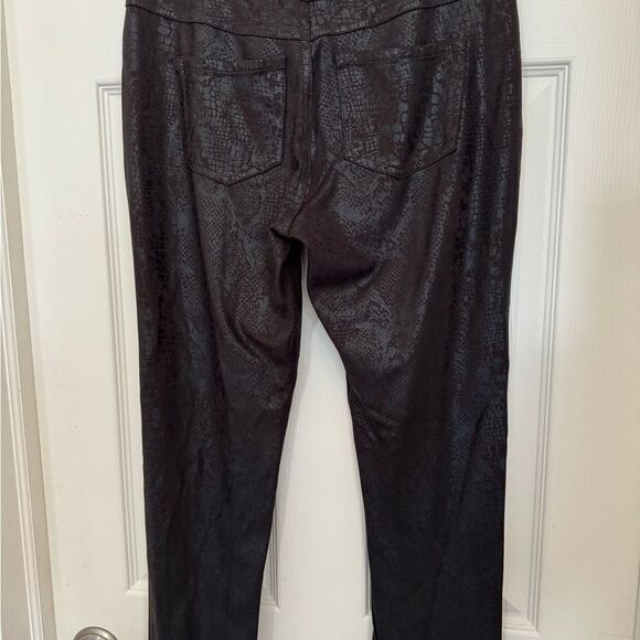 Chico’s animal print pants (0) - Picture 4 of 4